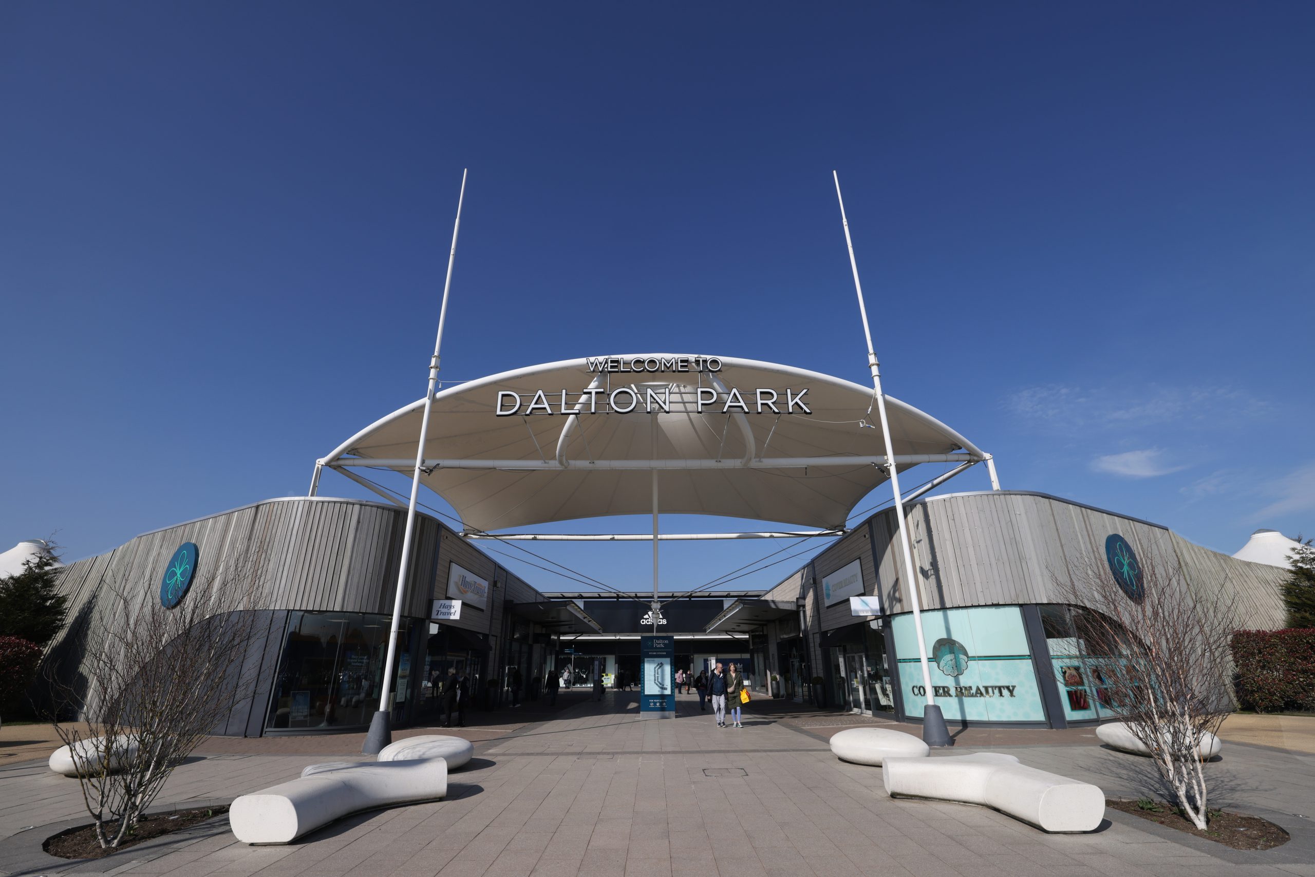 Dalton Park entrance.