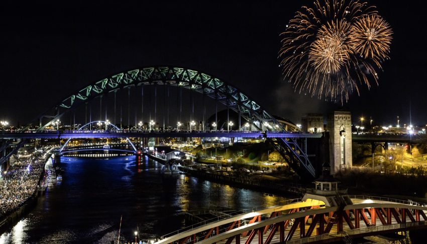 Howaymanay - fireworks and the TyneBridge.